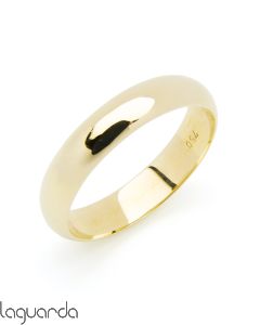 Wedding ring with yellow gold
