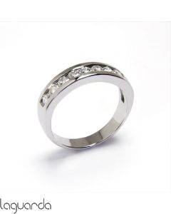 Wedding ring with white gold and 9 natural diamonds