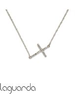 Cross pendant in 18k white gold with diamonds