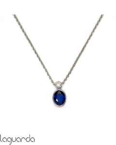 Colgante y cadena oro blanco de 18 quilates con zafiro y diamante natural