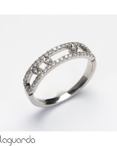 Anillo de oro blanco 18 quilates con diamantes naturales 